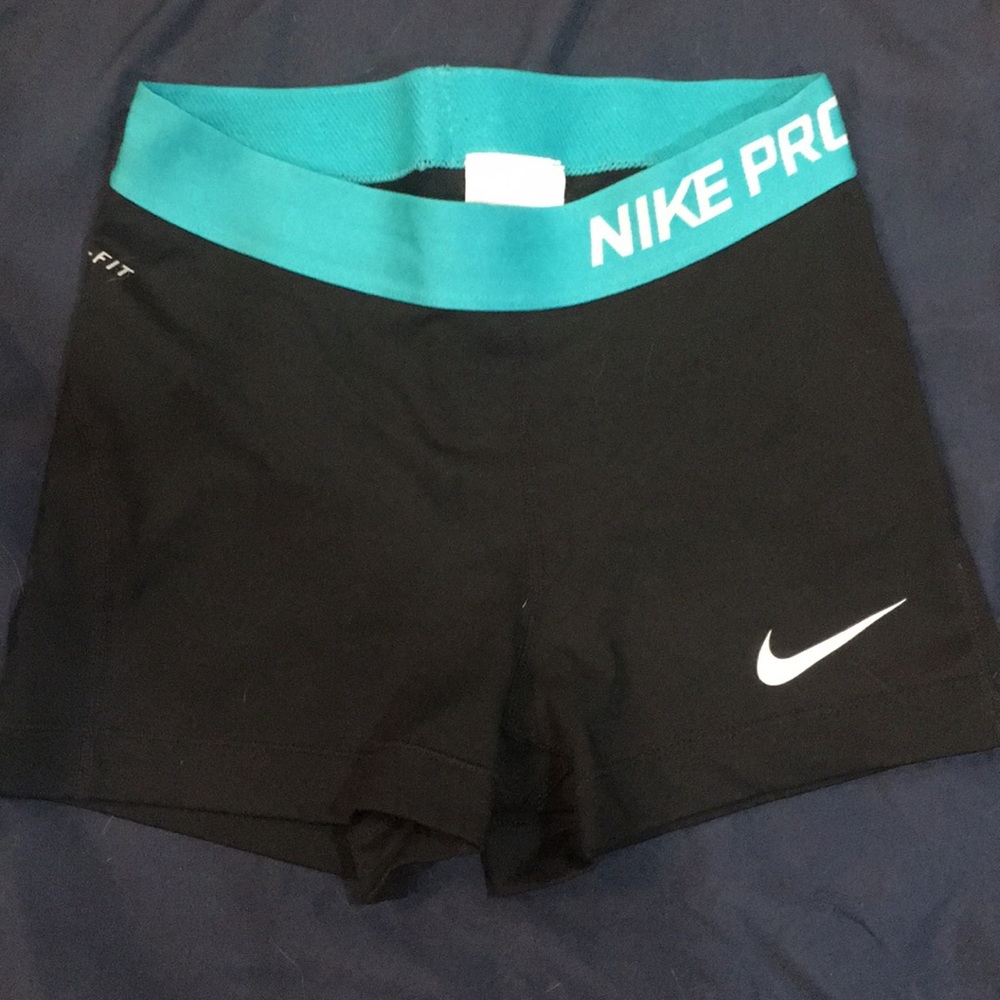 NIKE PRO spandex shorts like new!